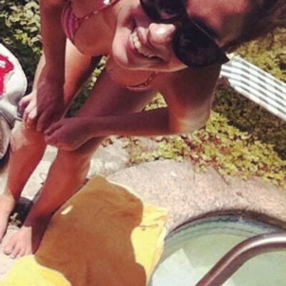 Meet your Posher, Alex - Picture 3 of 9